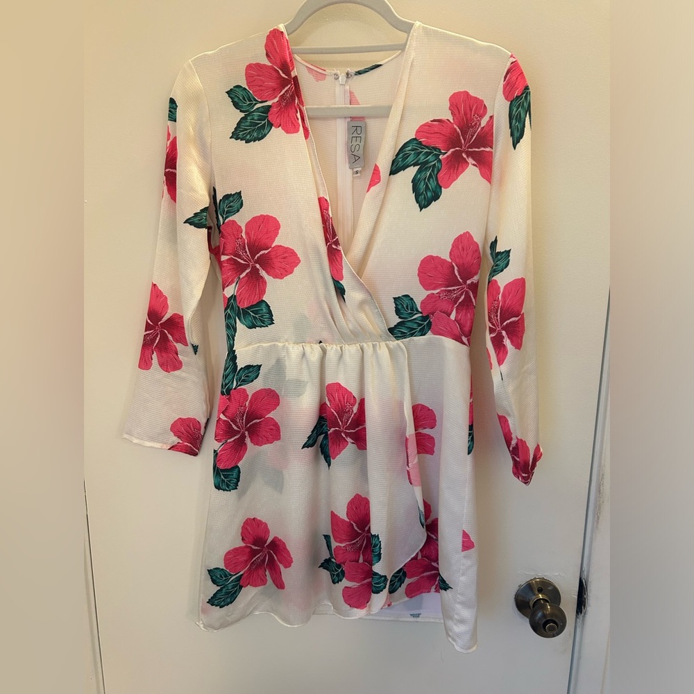 Hibiscus mini dress